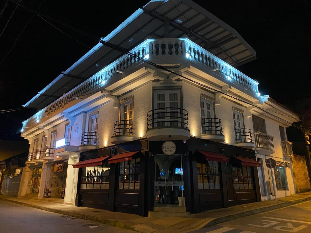 Hotel Válcon Santa Rosa de Cabal Esterno foto